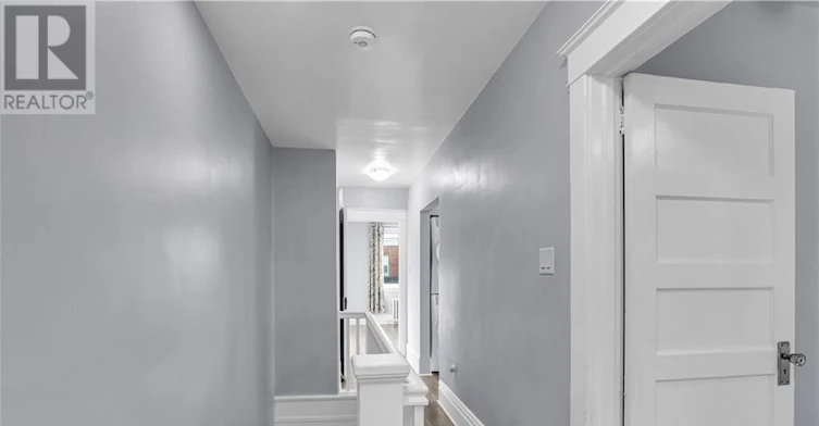 2-13 Marier Avenue, Ottawa, ON, K1L 5S6 - 9