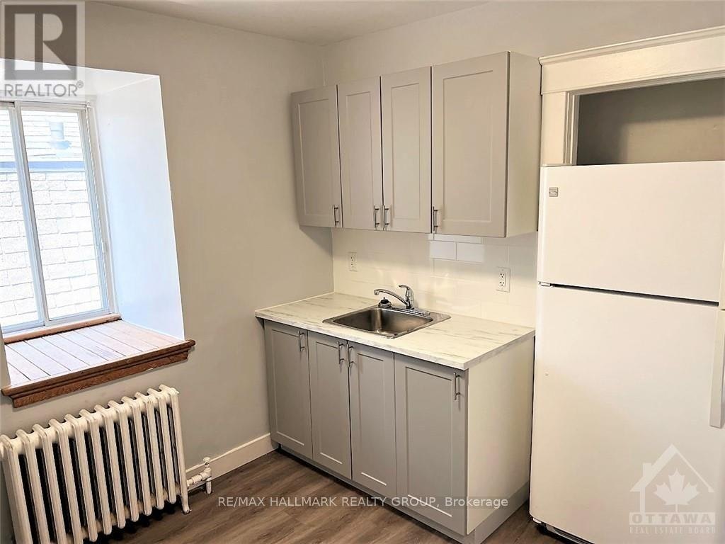 2-13 Marier Avenue, Ottawa, ON, K1L 5S6 - 8