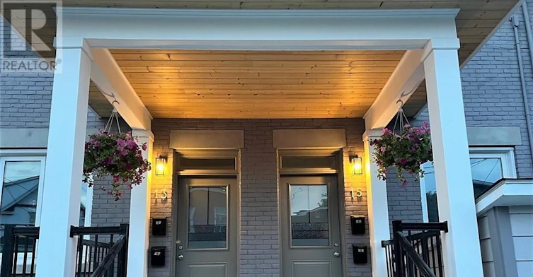 2-13 Marier Avenue, Ottawa, ON, K1L 5S6 - 2