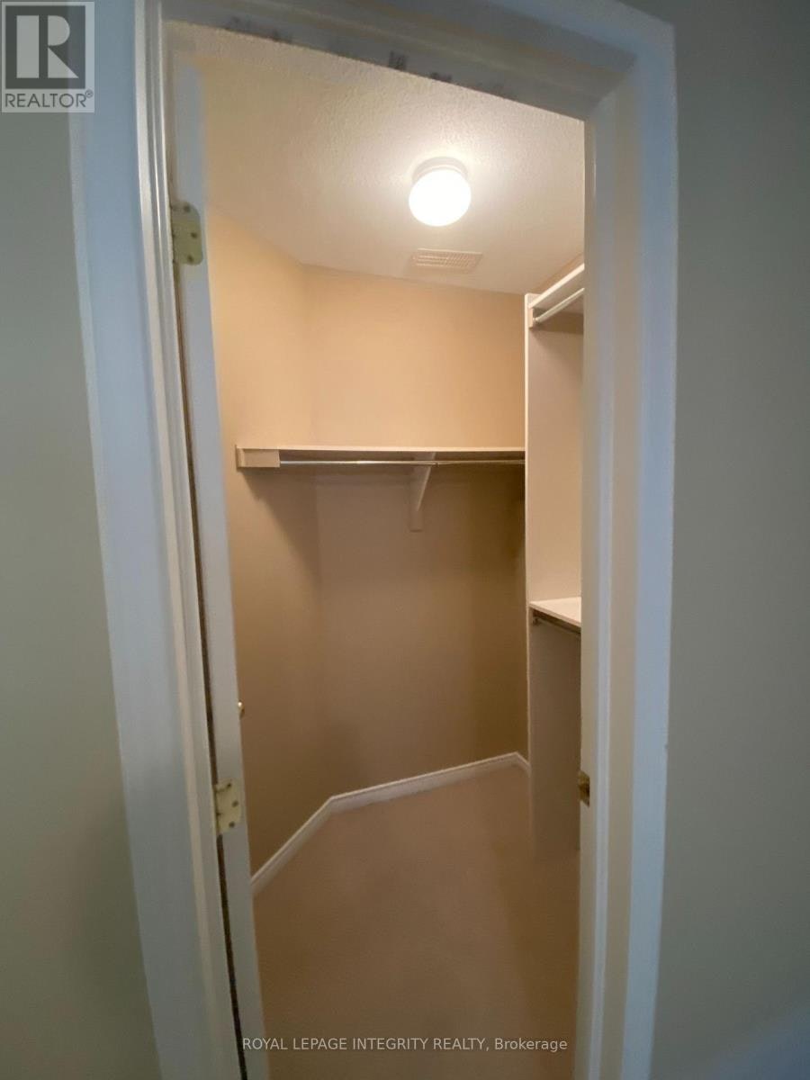 12-320 Tivoli Private, Ottawa, ON, K2E 0A6 - 13
