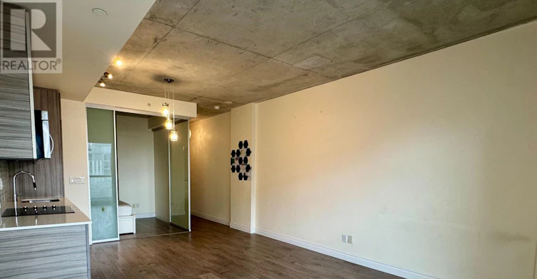 1007-210 Simcoe Street, Toronto, ON, M5T 0A9 - 5