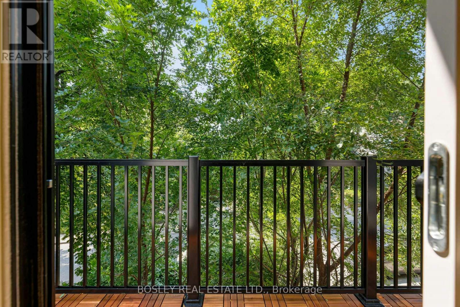A-225 Gainsborough Road, Toronto, ON, M4L 3C7 - 13