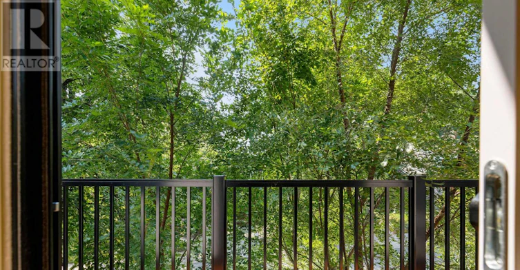 A-225 Gainsborough Road, Toronto, ON, M4L 3C7 - 13