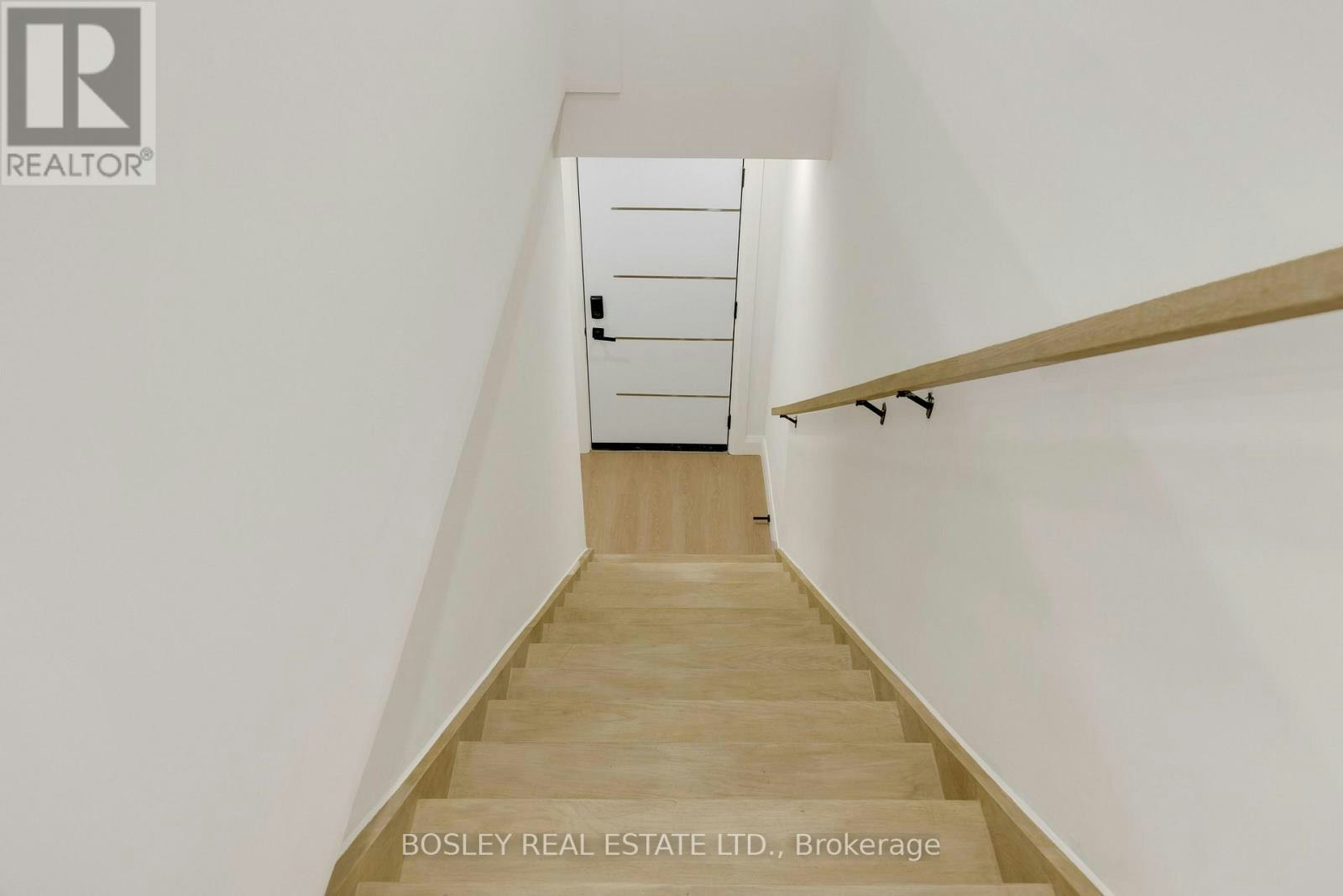 A-225 Gainsborough Road, Toronto, ON, M4L 3C7 - 36