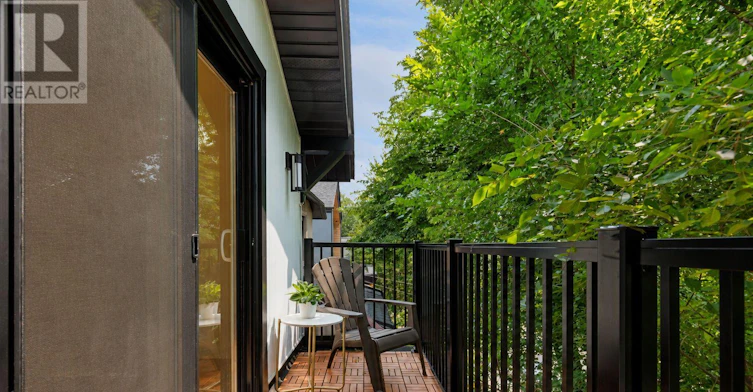A-225 Gainsborough Road, Toronto, ON, M4L 3C7 - 14