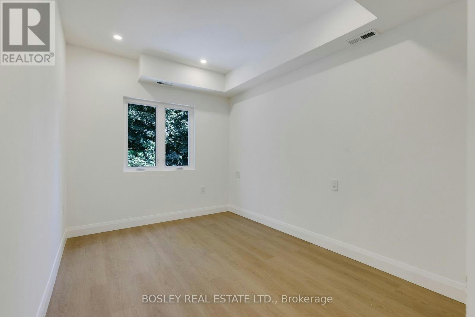 A-225 Gainsborough Road, Toronto, ON, M4L 3C7 - 29
