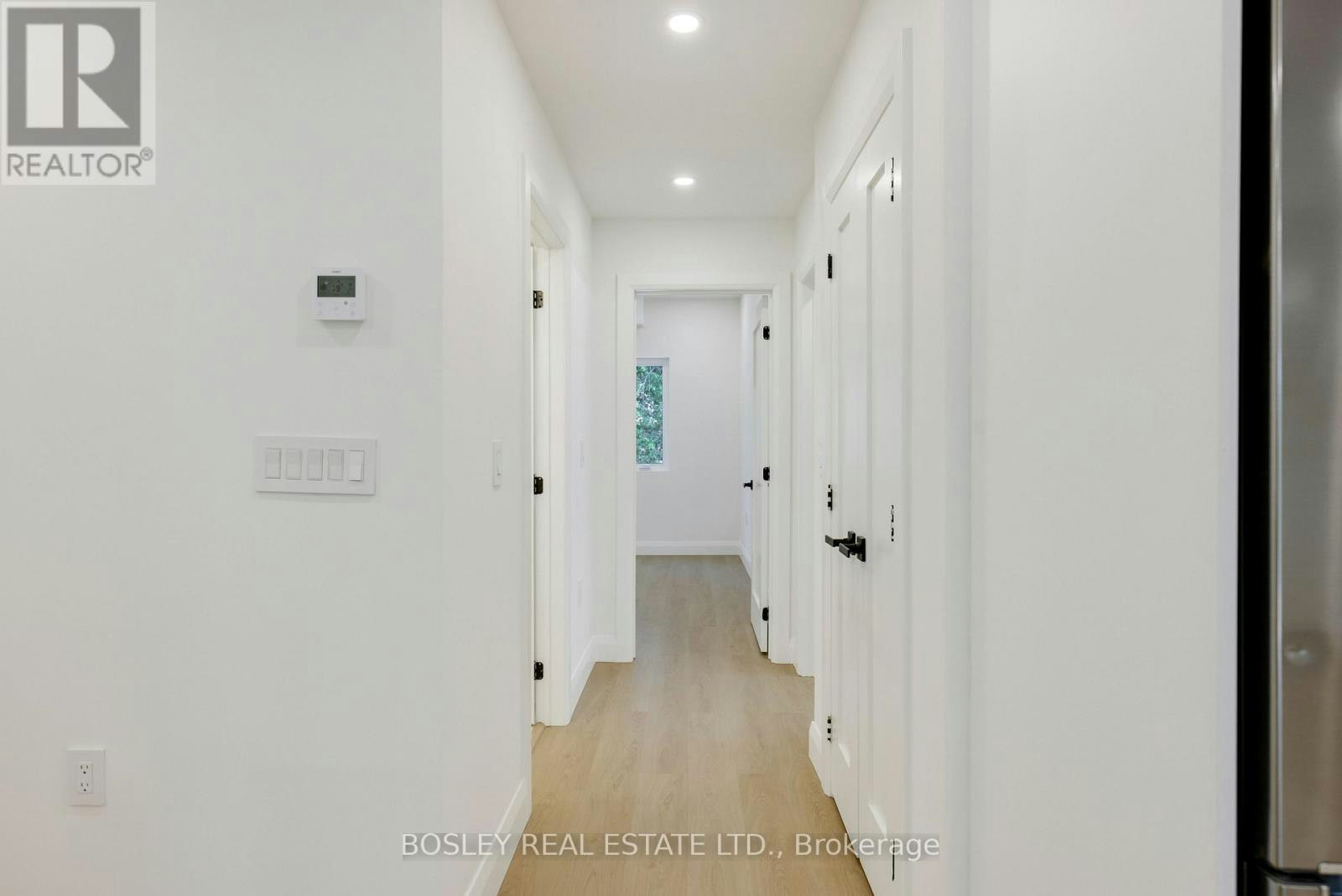 A-225 Gainsborough Road, Toronto, ON, M4L 3C7 - 24