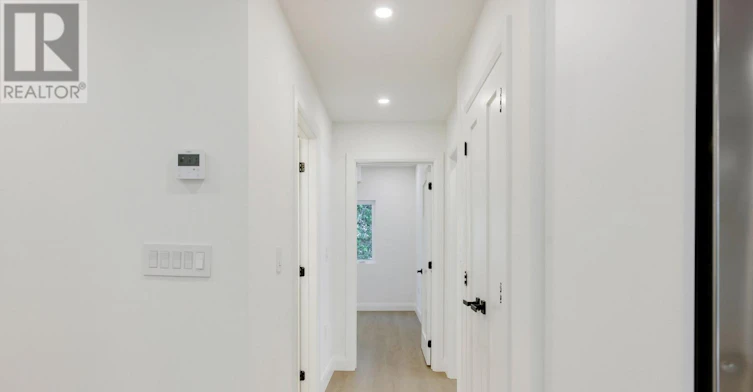 A-225 Gainsborough Road, Toronto, ON, M4L 3C7 - 24