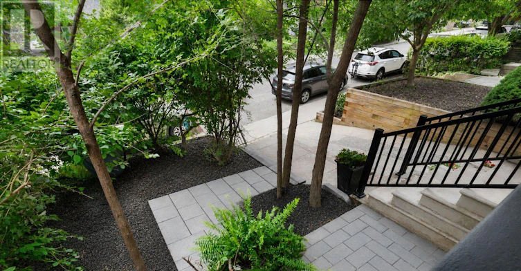 A-225 Gainsborough Road, Toronto, ON, M4L 3C7 - 4