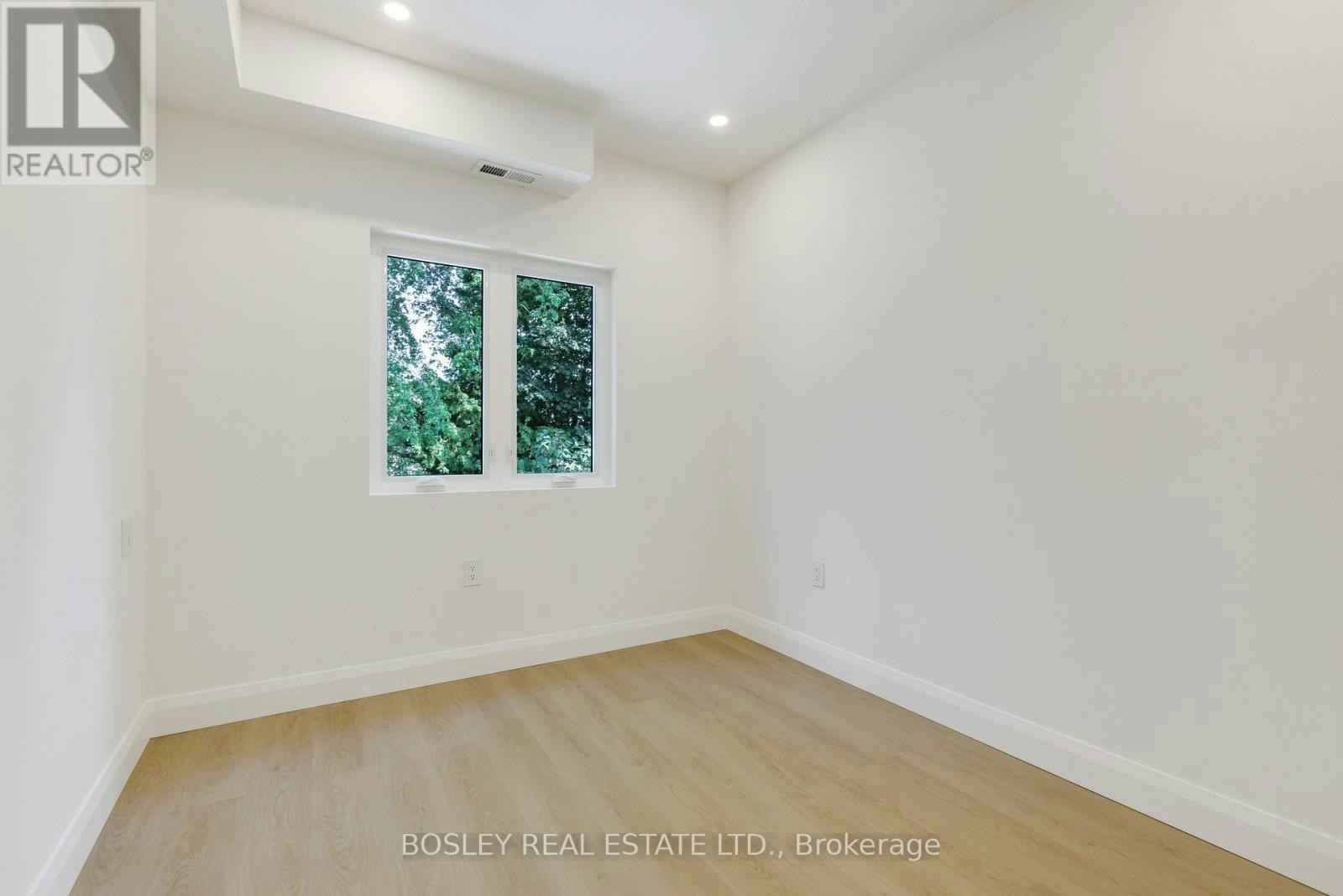 A-225 Gainsborough Road, Toronto, ON, M4L 3C7 - 34