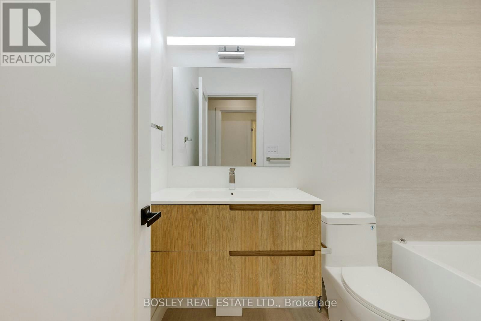A-225 Gainsborough Road, Toronto, ON, M4L 3C7 - 31