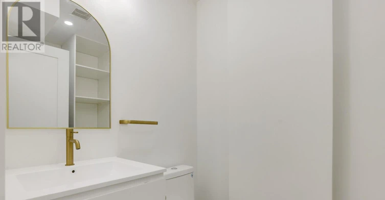 A-225 Gainsborough Road, Toronto, ON, M4L 3C7 - 25