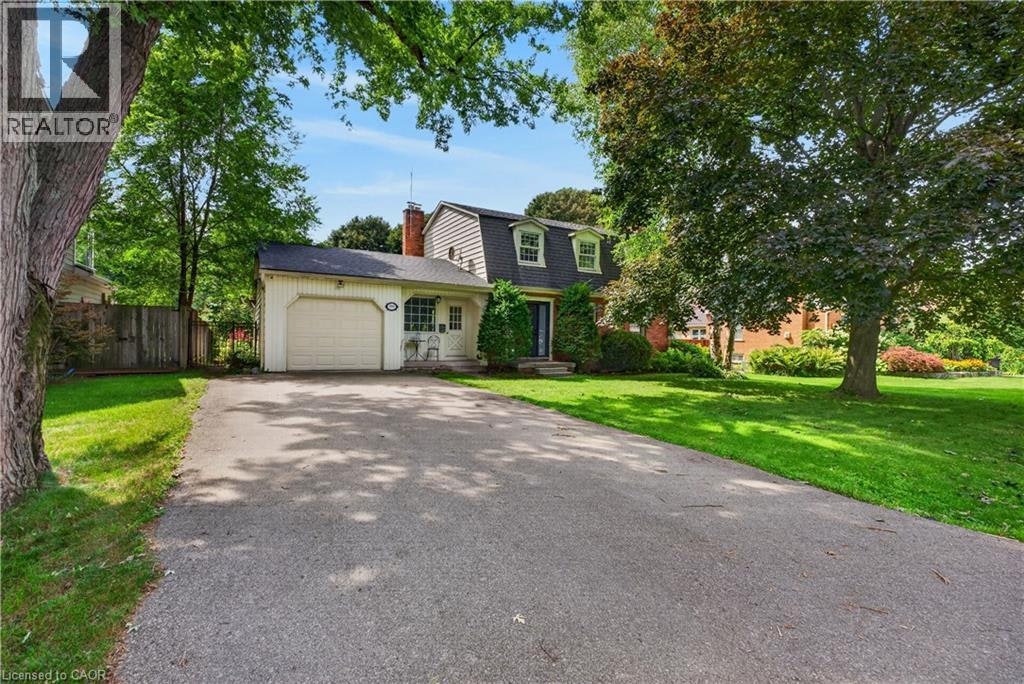 166 Orchard Drive, Hamilton, ON, L9G 1Z9