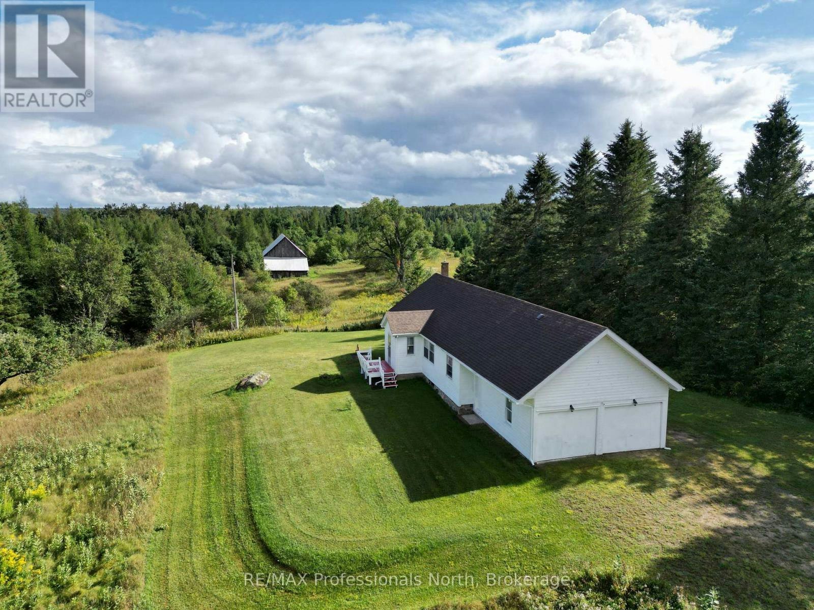 1418 Sedgwick Road, Minden Hills, ON, K0M 2K0