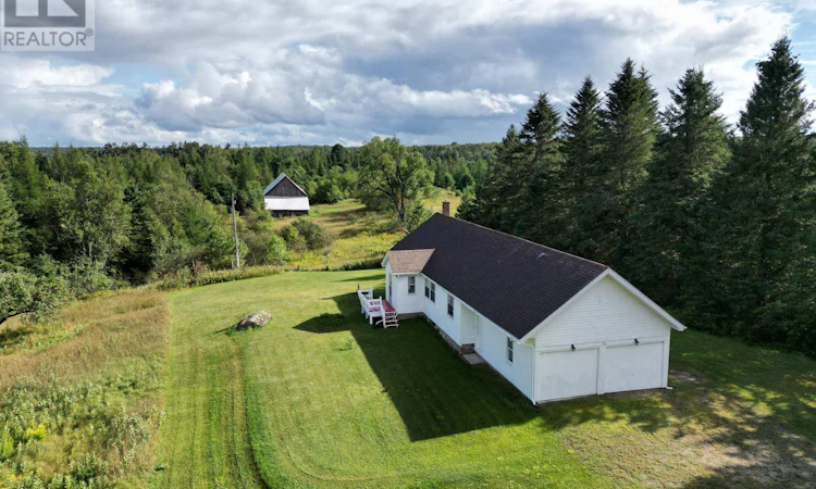 1418 Sedgwick Road