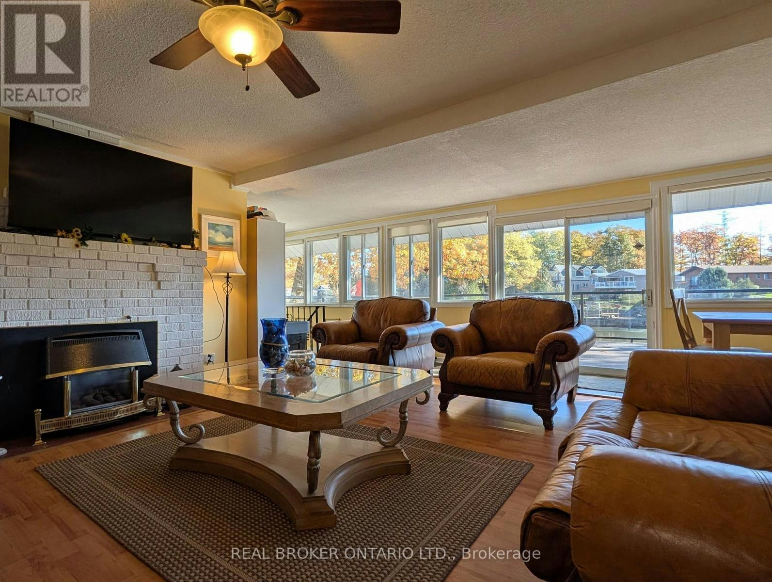 1103 Mosley Street, Wasaga Beach, ON, L9Z 2G1 - 4