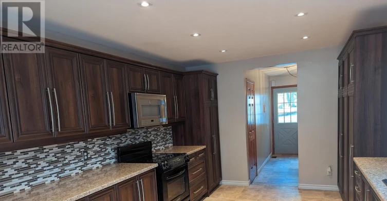 1107 Mosley Street, Wasaga Beach, ON, L9Z 2G1 - 2