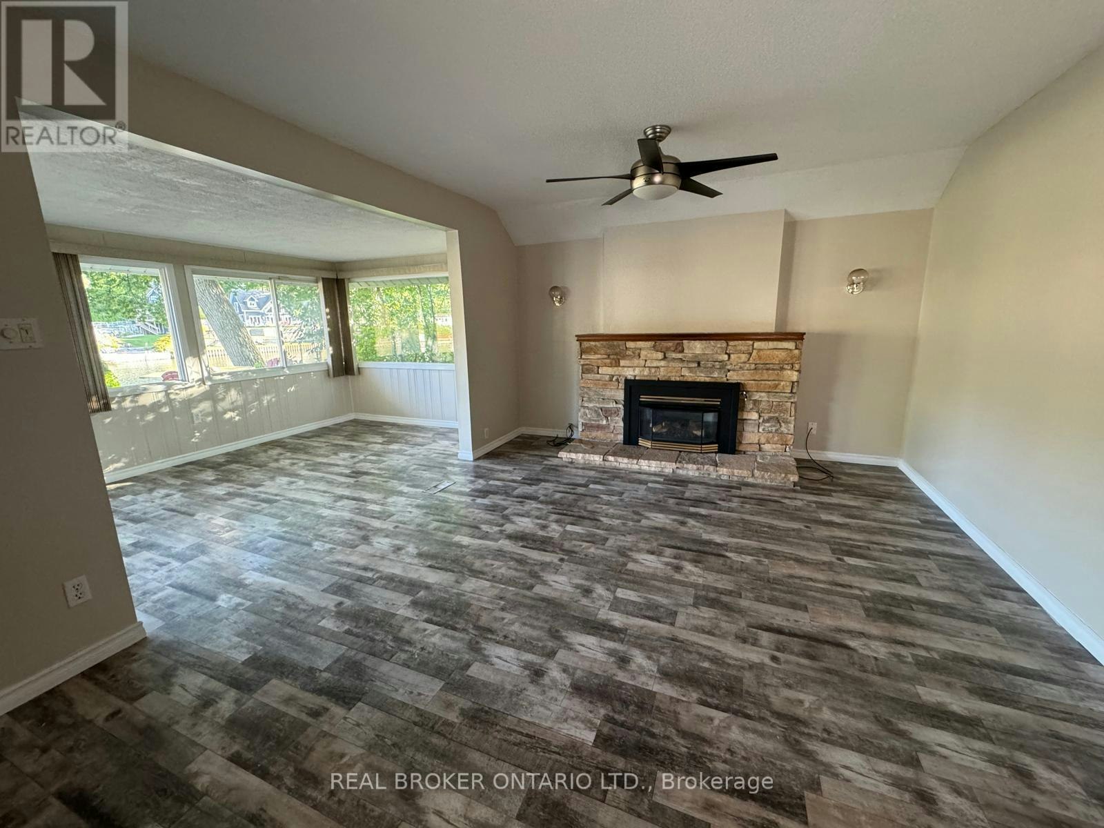 1107 Mosley Street, Wasaga Beach, ON, L9Z 2G1 - 6