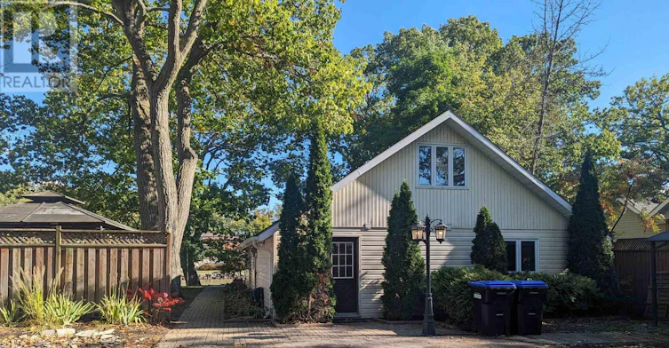 1107 Mosley Street, Wasaga Beach, ON, L9Z 2G1