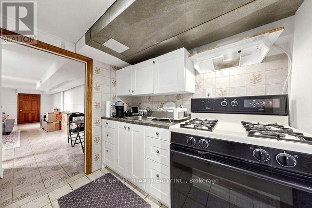 198 Boon Avenue, Toronto, ON, M6E 3Z8