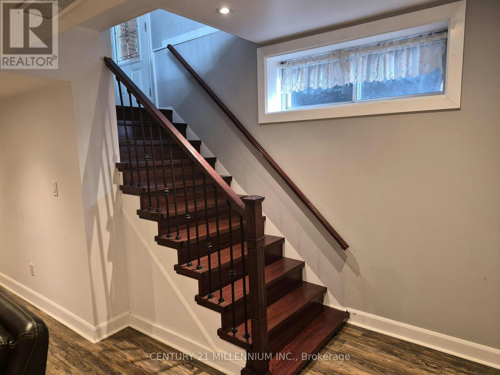 40 Meadowland Drive, Brampton, ON, L6W 2R4 - 27
