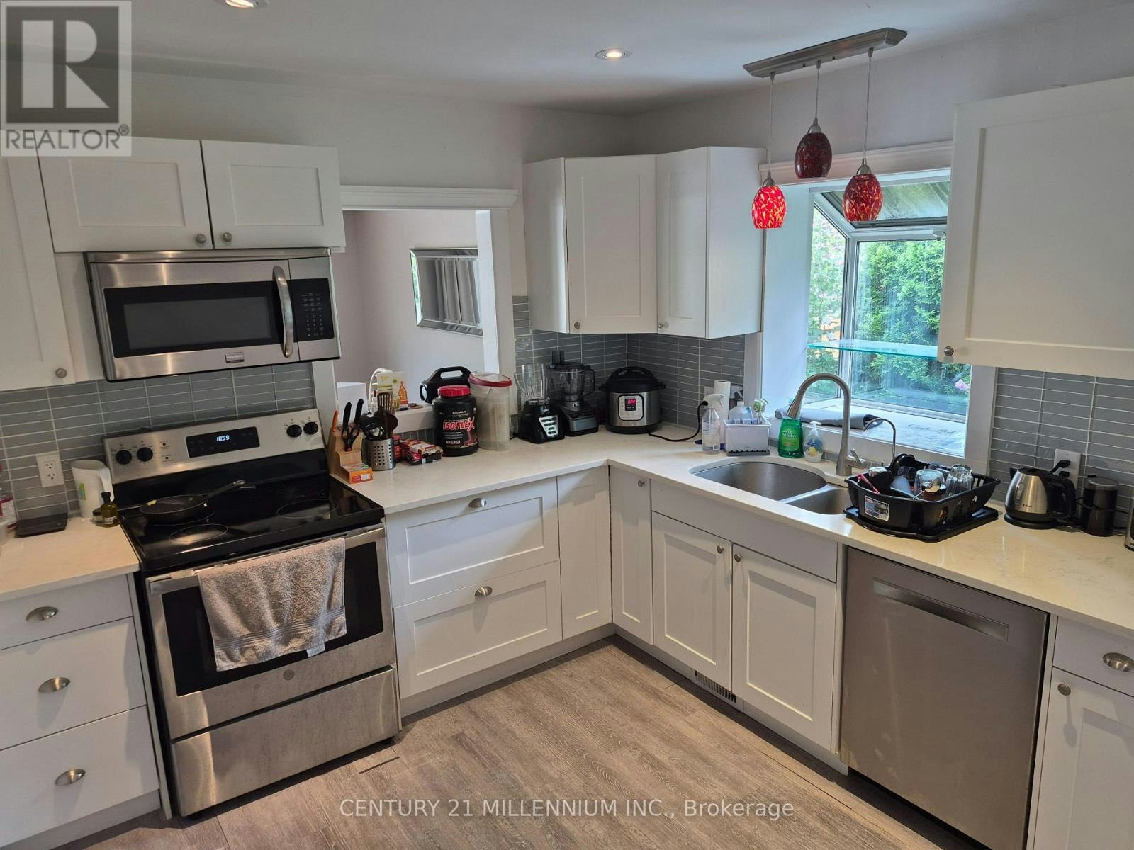 40 Meadowland Drive, Brampton, ON, L6W 2R4 - 11