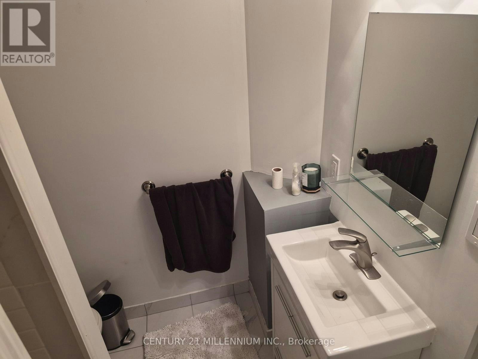 40 Meadowland Drive, Brampton, ON, L6W 2R4 - 33