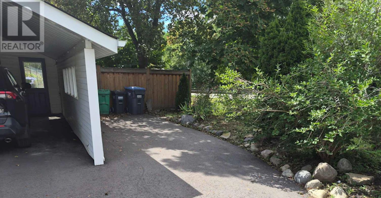 40 Meadowland Drive, Brampton, ON, L6W 2R4 - 3