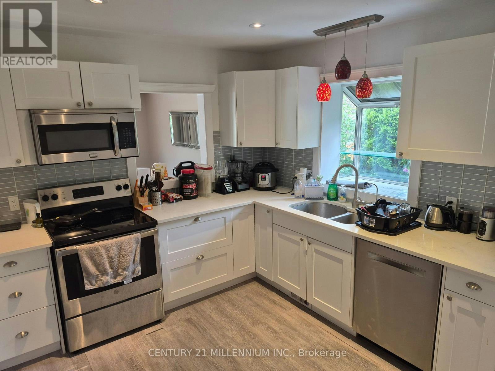 40 Meadowland Drive, Brampton, ON, L6W 2R4 - 10