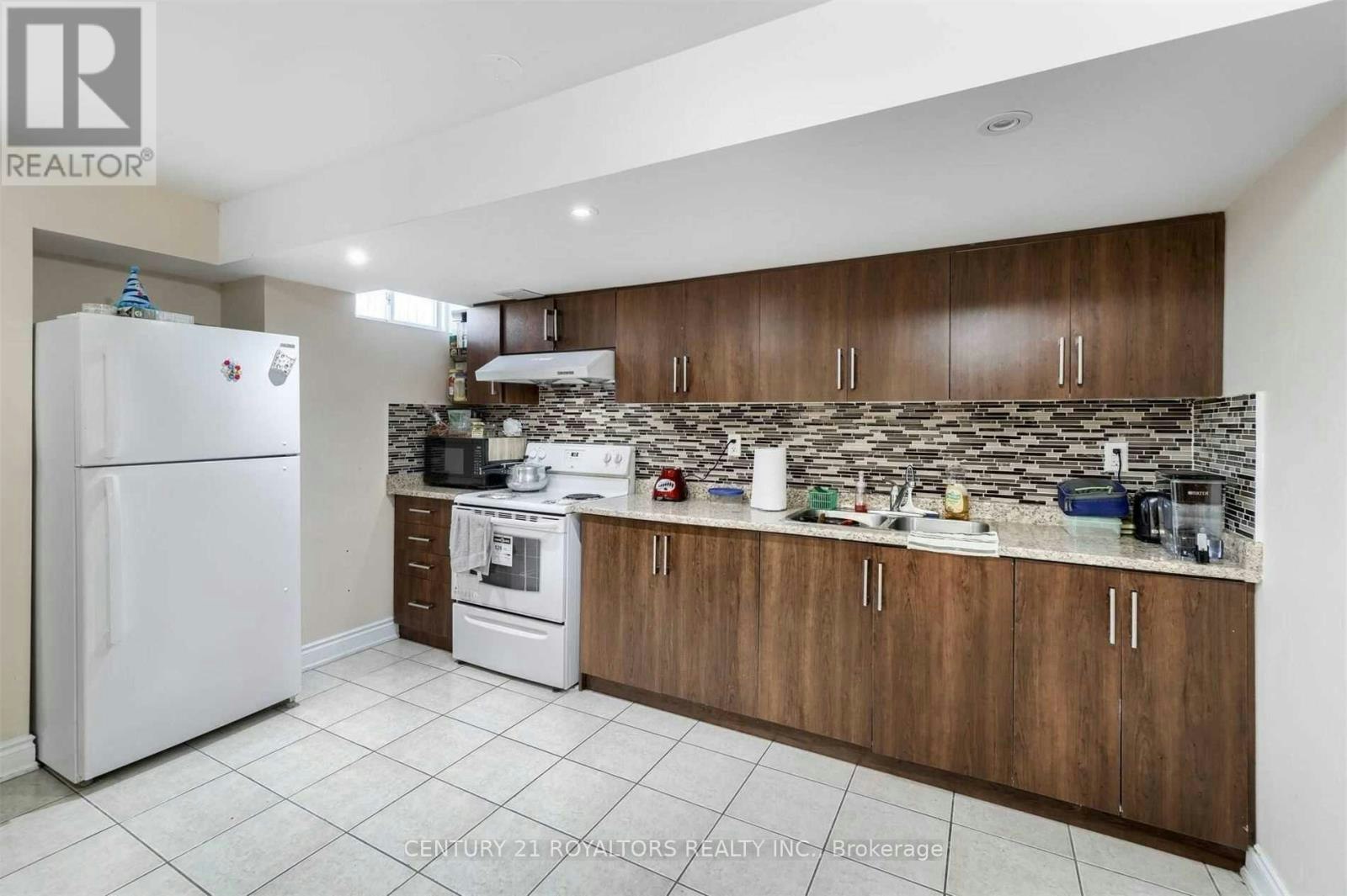 BSMT-341 Sunny Meadow Boulevard, Brampton, ON, L6R 0E9 - 4