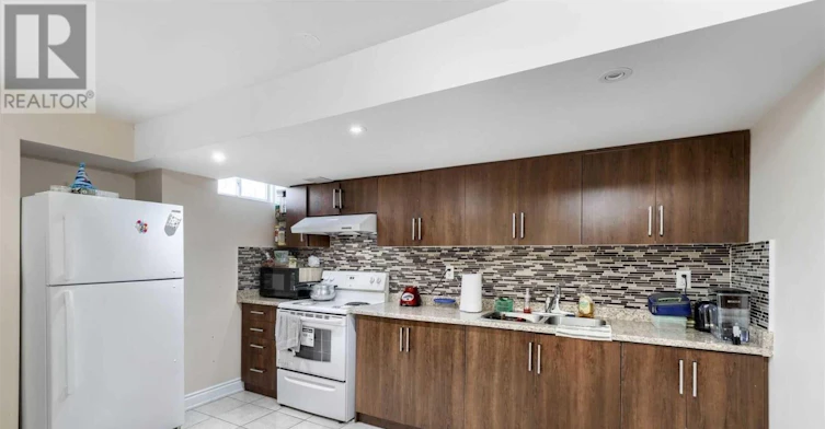BSMT-341 Sunny Meadow Boulevard, Brampton, ON, L6R 0E9 - 4