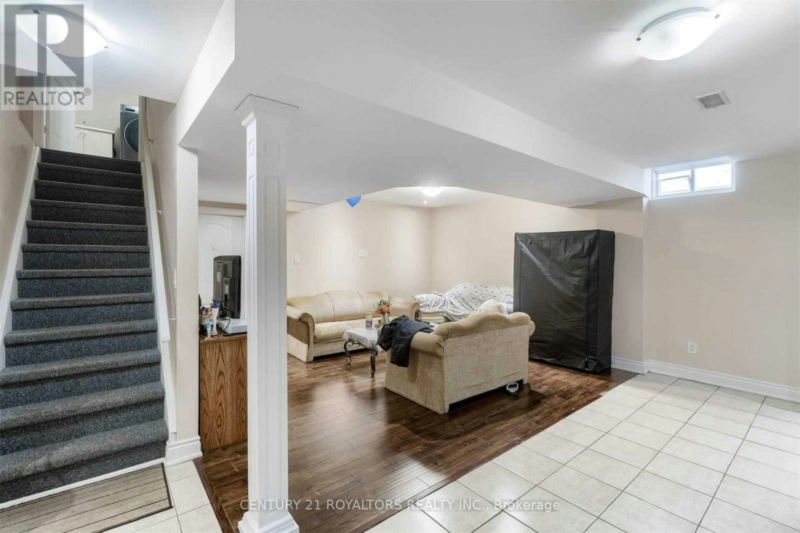 BSMT-341 Sunny Meadow Boulevard, Brampton, ON, L6R 0E9 - 2