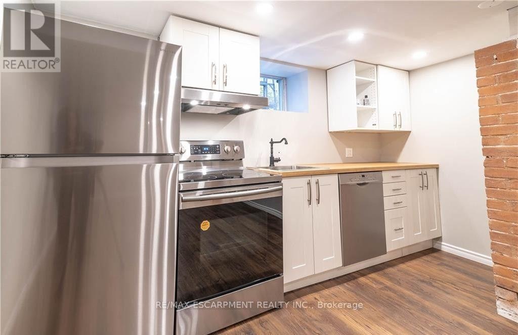 B-50 Burris Street, Hamilton, ON, L8M 2J4