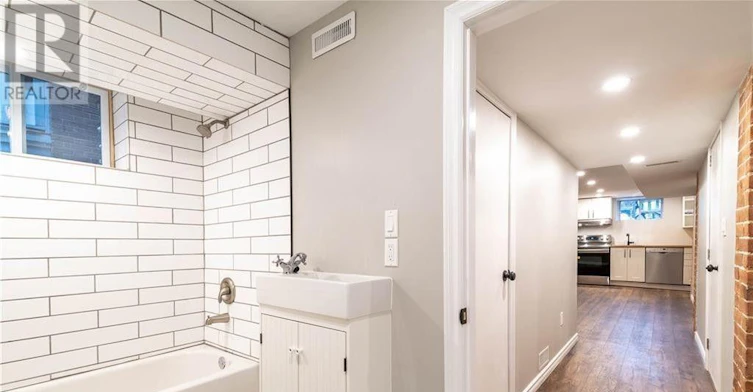 B-50 Burris Street, Hamilton, ON, L8M 2J4 - 13