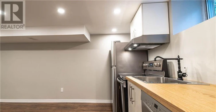 B-50 Burris Street, Hamilton, ON, L8M 2J4 - 3