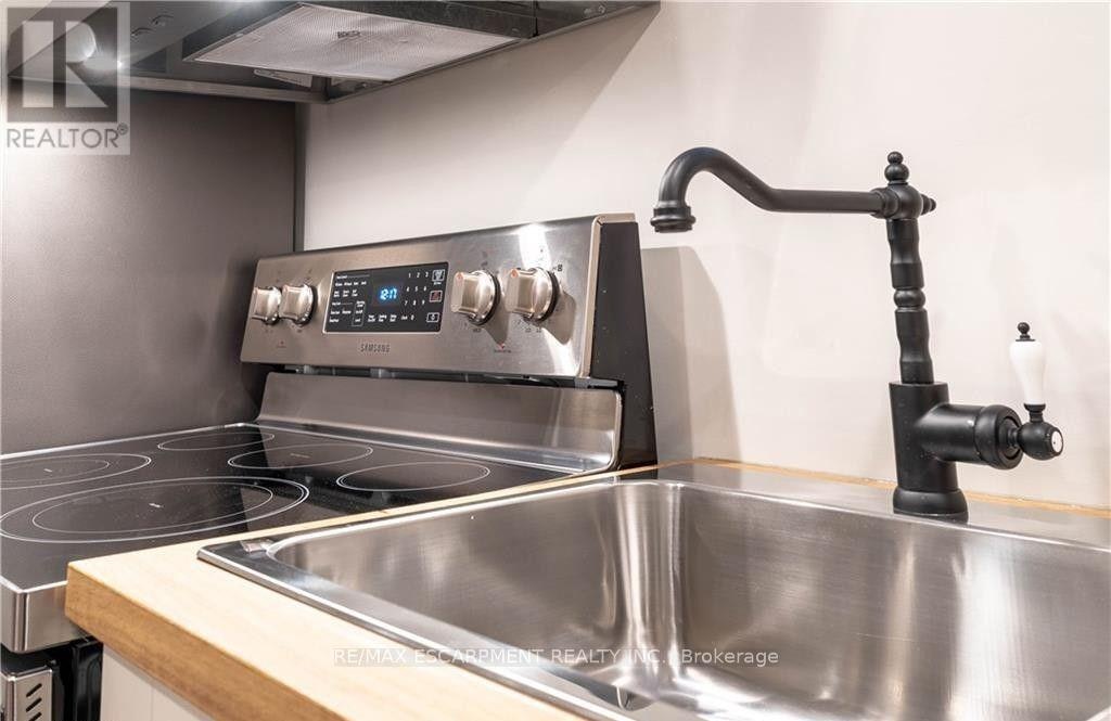 B-50 Burris Street, Hamilton, ON, L8M 2J4 - 4