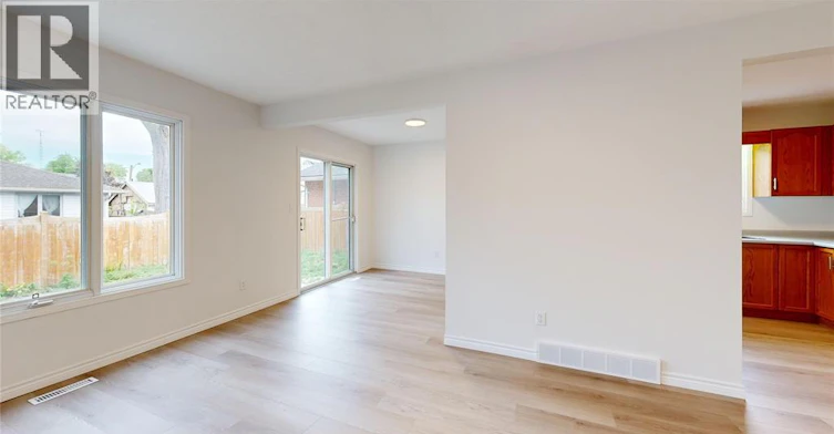 266 London Road, Sarnia, ON, N7T 4V8 - 5