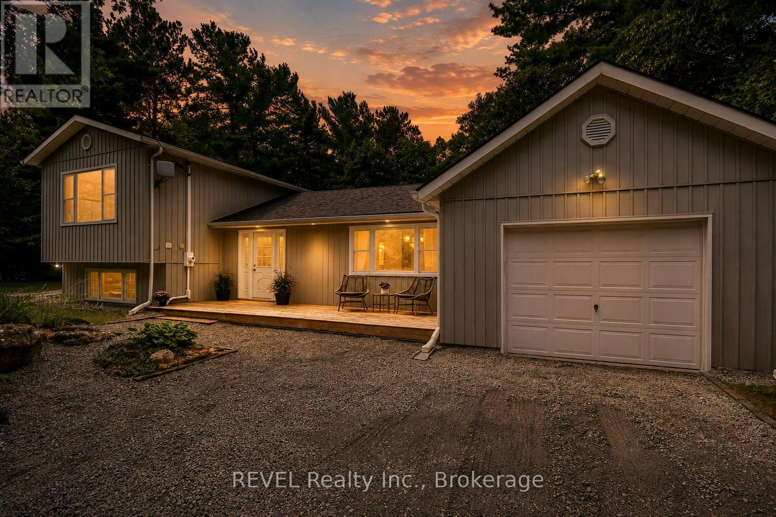 34 Trout Lane, Tiny, ON, L9M 0J1
