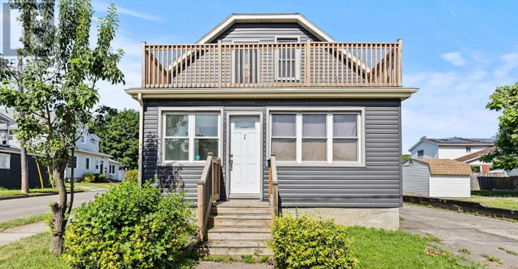 UPPER-1 West Street N, Thorold, ON, L2V 2R8