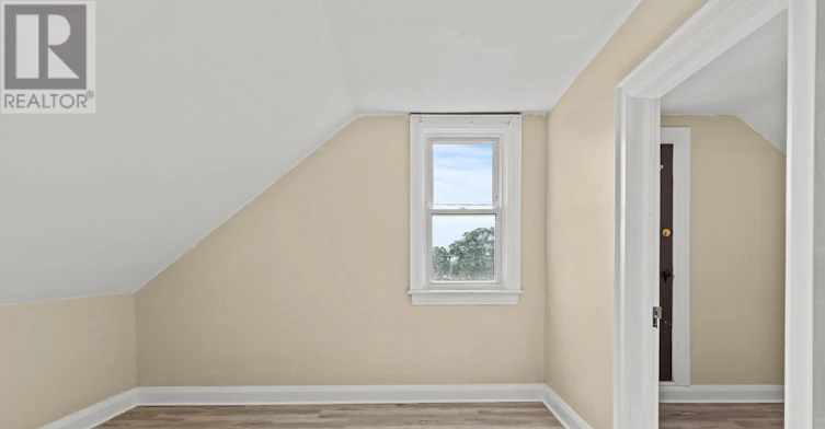 UPPER-1 West Street N, Thorold, ON, L2V 2R8 - 15