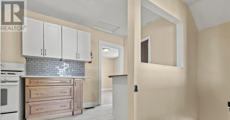 UPPER-1 West Street N, Thorold, ON, L2V 2R8 - 4