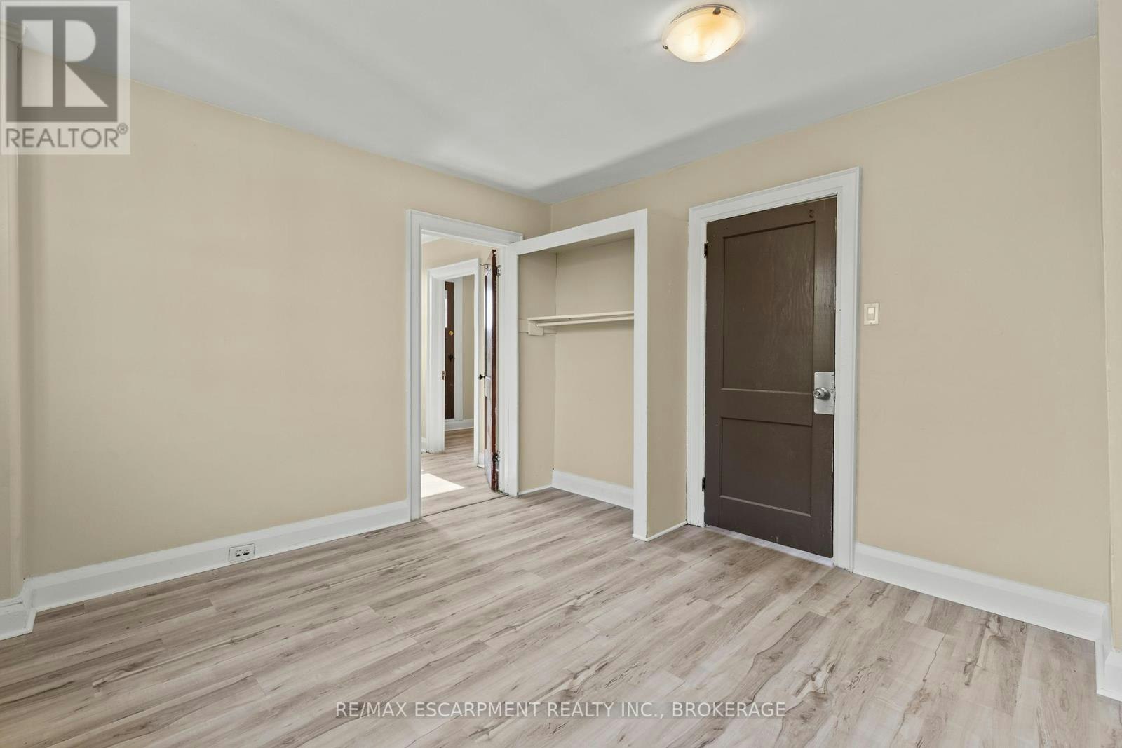 UPPER-1 West Street N, Thorold, ON, L2V 2R8 - 14