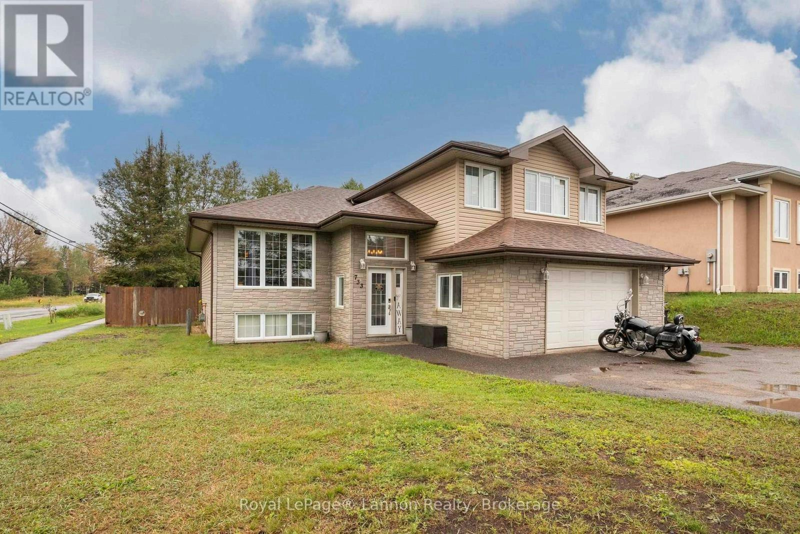 733 Woodcrest Road, Thunder Bay, ON, P7G 1J2