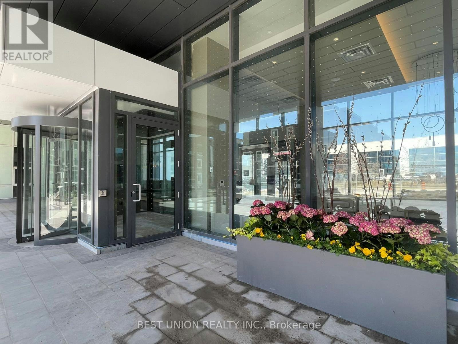 1906-38 Honeycrisp Crescent, Vaughan, ON, L4K 0M7 - 2