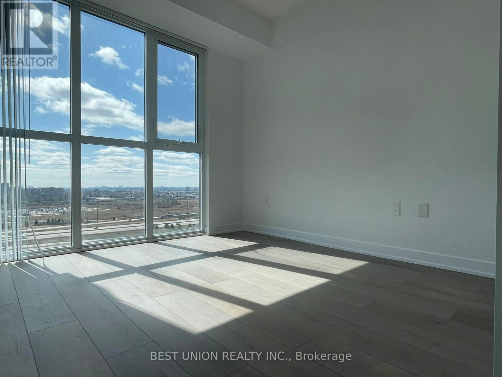 1906-38 Honeycrisp Crescent, Vaughan, ON, L4K 0M7 - 10