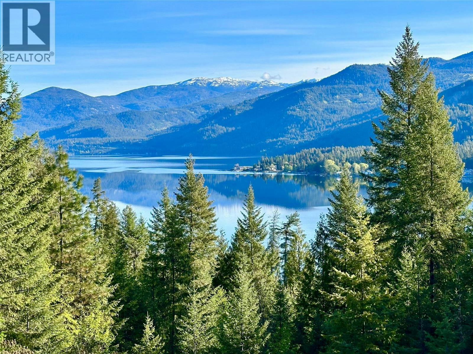 1618 Strome Road, Christina Lake, BC, V0H 1E0