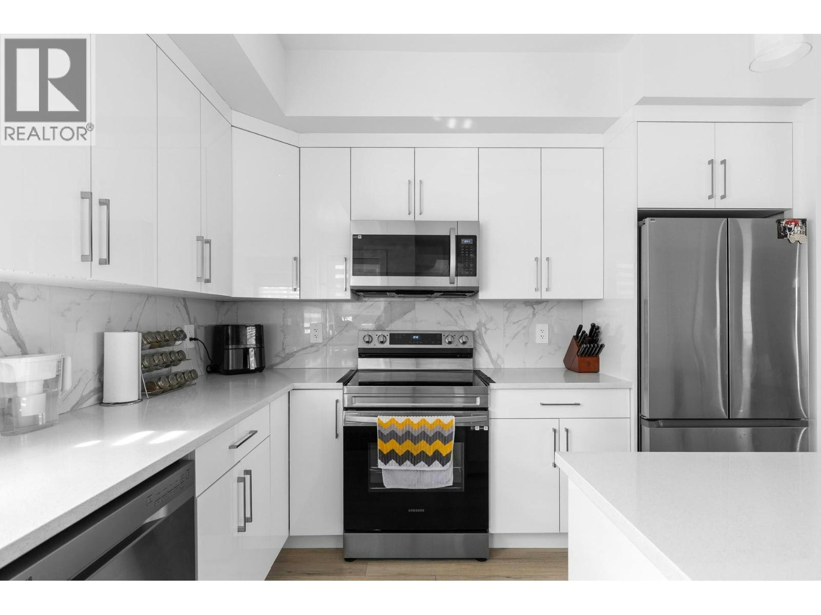 2-1354 N Rutland Road - 5