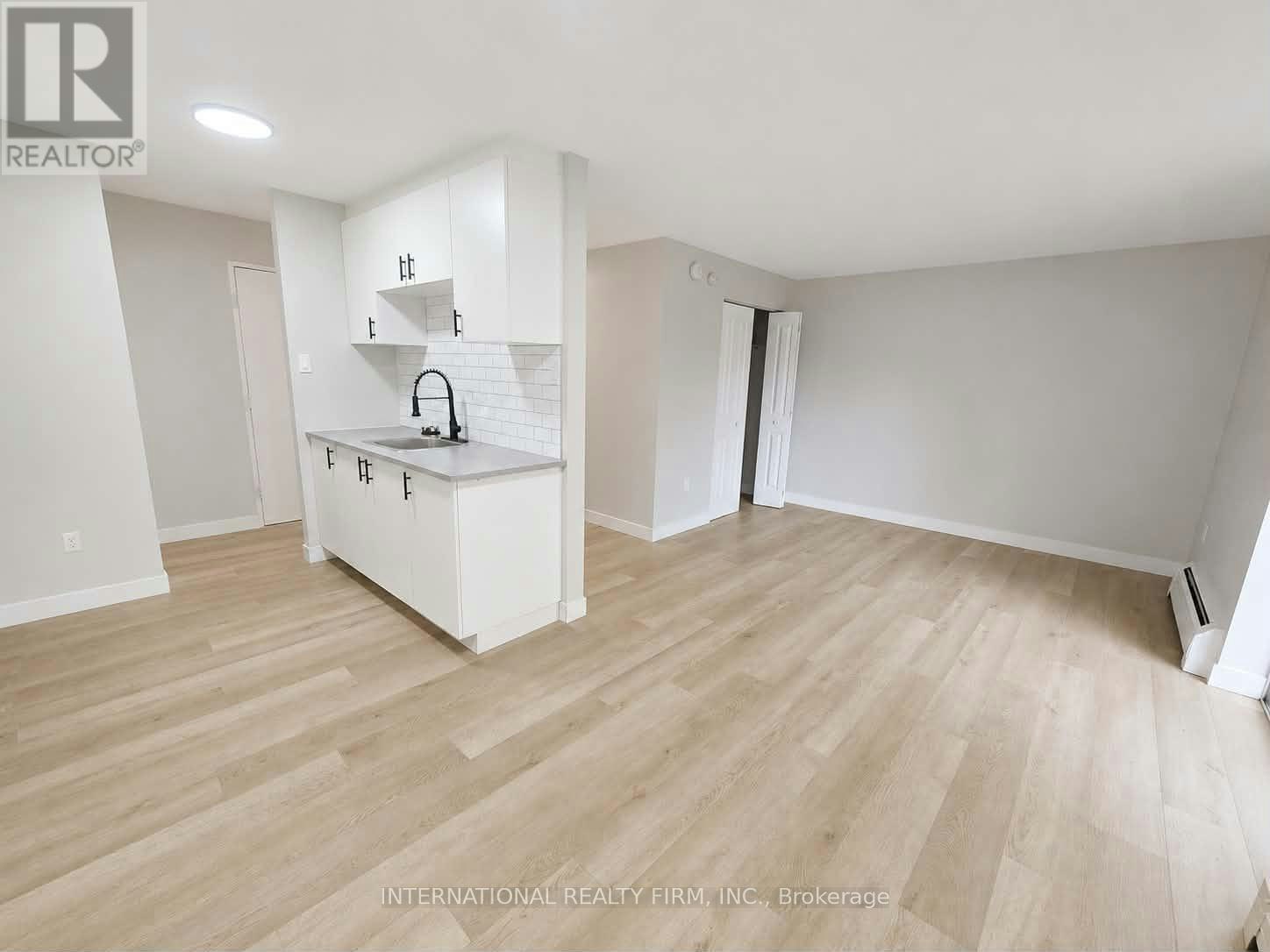 77 East Street E, St. Thomas, ON, N5P 2R4 - 2