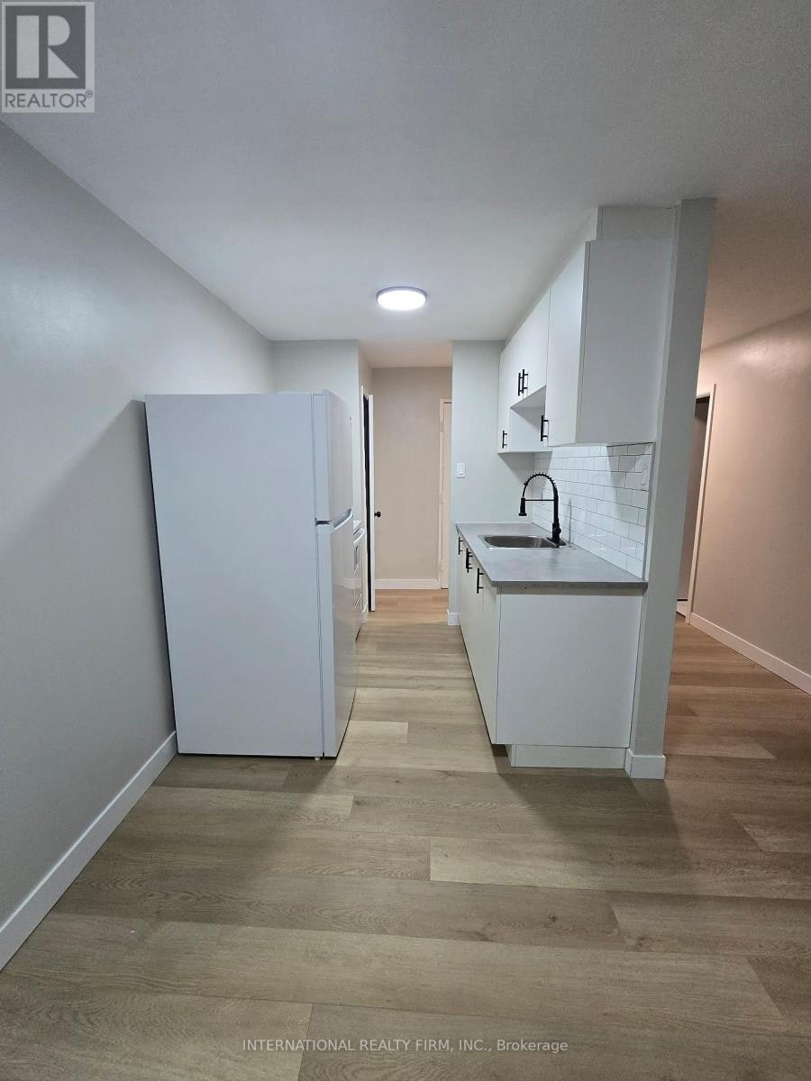 77 East Street E, St. Thomas, ON, N5P 2R4 - 4