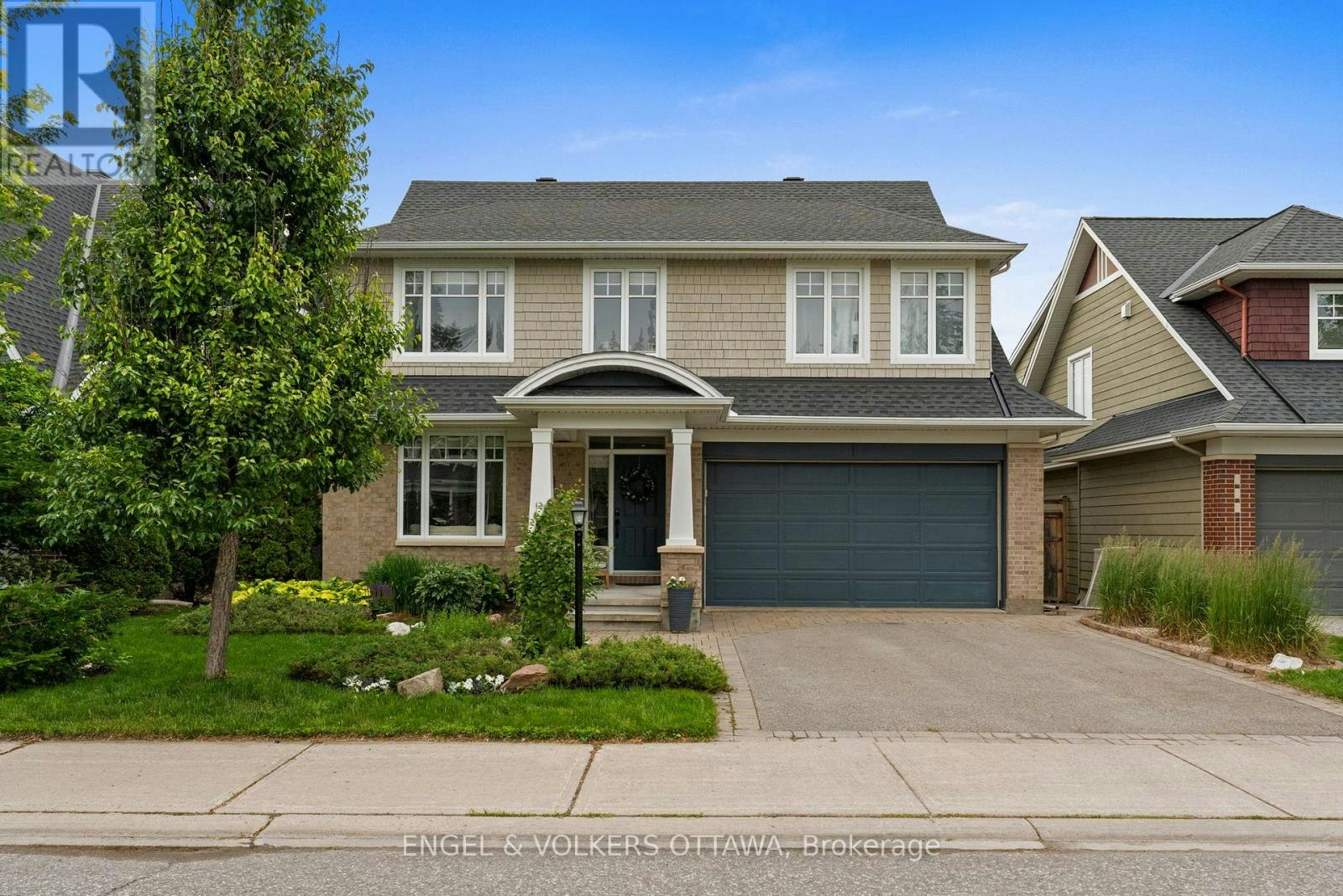 564 Erinwoods Circle, Ottawa, ON, K2J 5M8